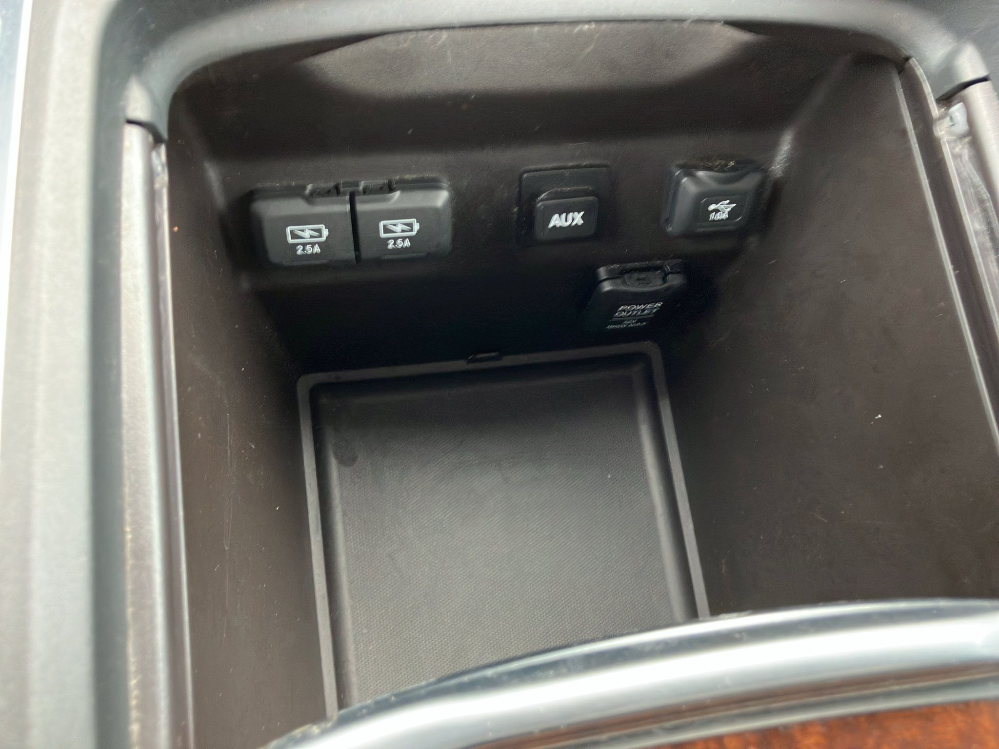 Used 2017 Acura MDX SH-AWD image 25