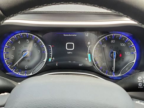 New 2026 Chrysler Pacifica Select image 16