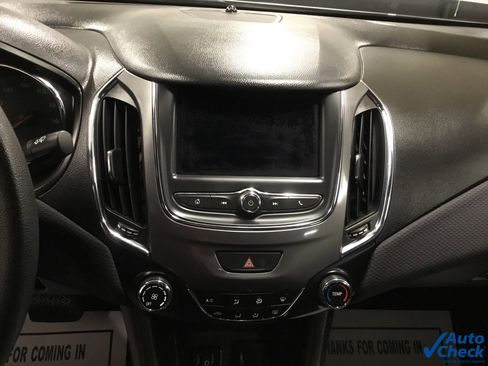 Used 2019 Chevrolet Cruze LS w/ LS Fleet Convenience Package image 48