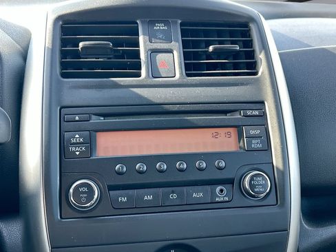 Used 2015 Nissan Versa Note S FWD image 21