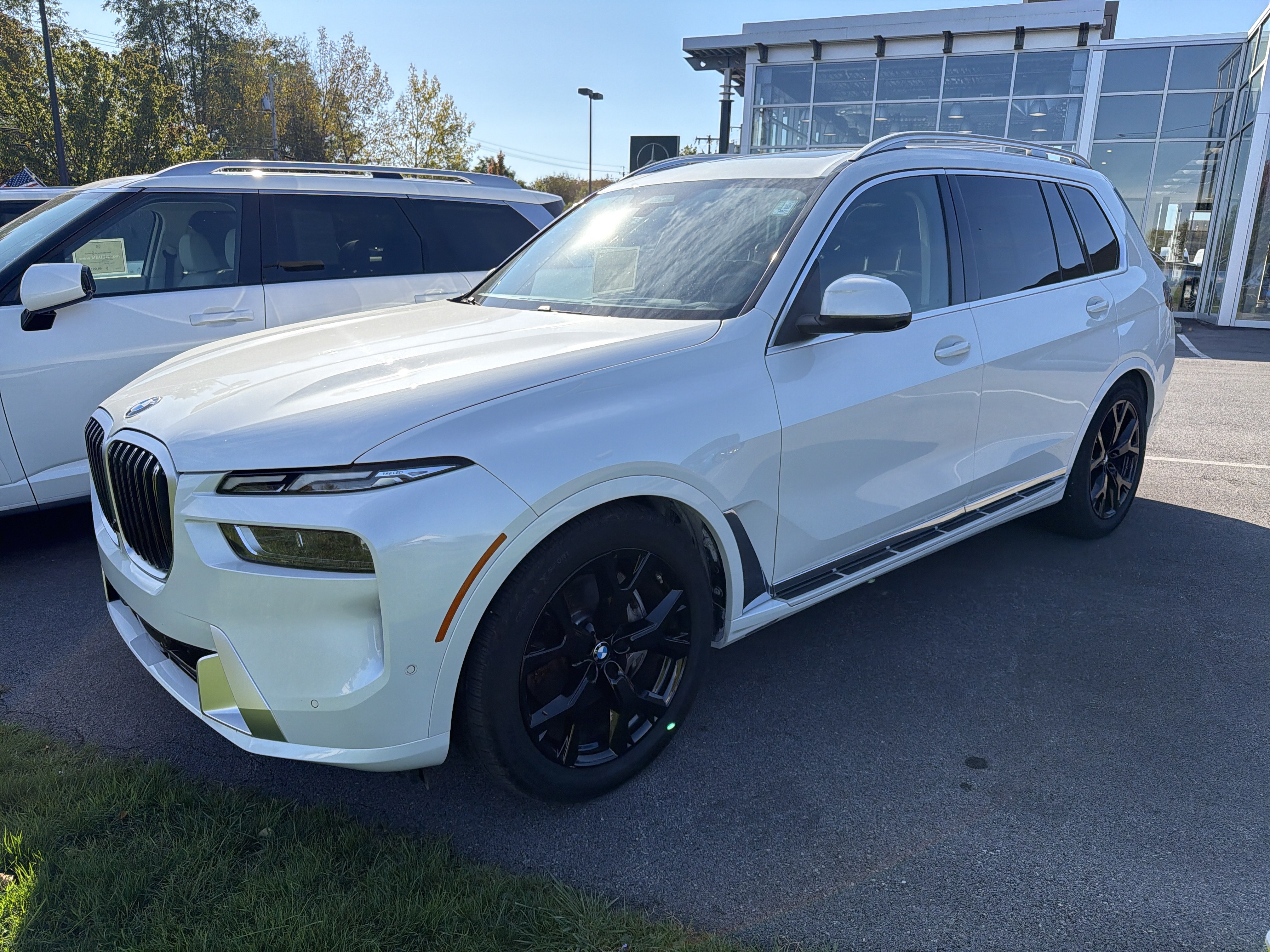 Used 2026 BMW X7 xDrive40i AWD/4WD image 4