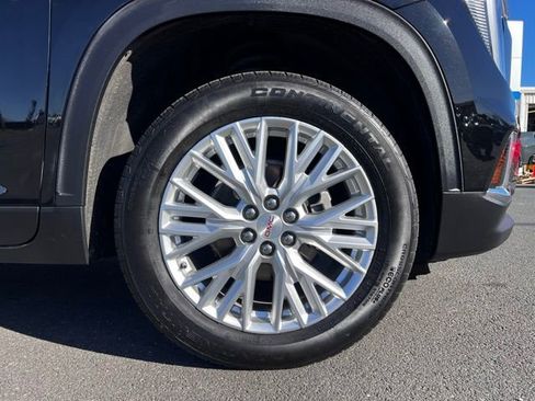 Used 2024 GMC Acadia Elevation image 3