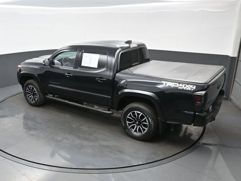 Used 2020 Toyota Tacoma TRD Sport image 36