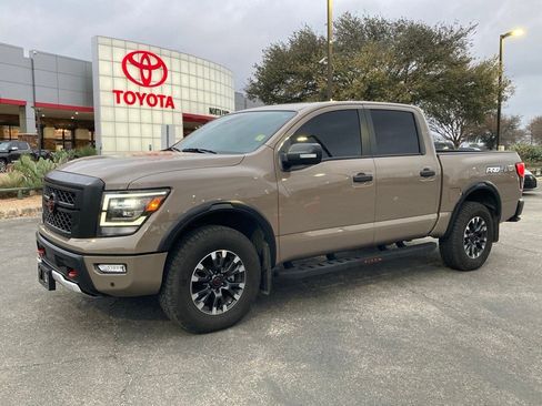 Used 2024 Nissan Titan PRO-4X w/ Pro-4x Convenience Package image 1