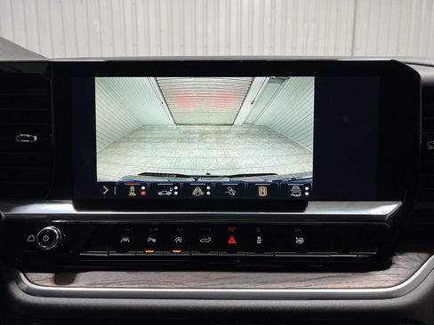 New 2026 GMC Sierra 1500 SLT image 13