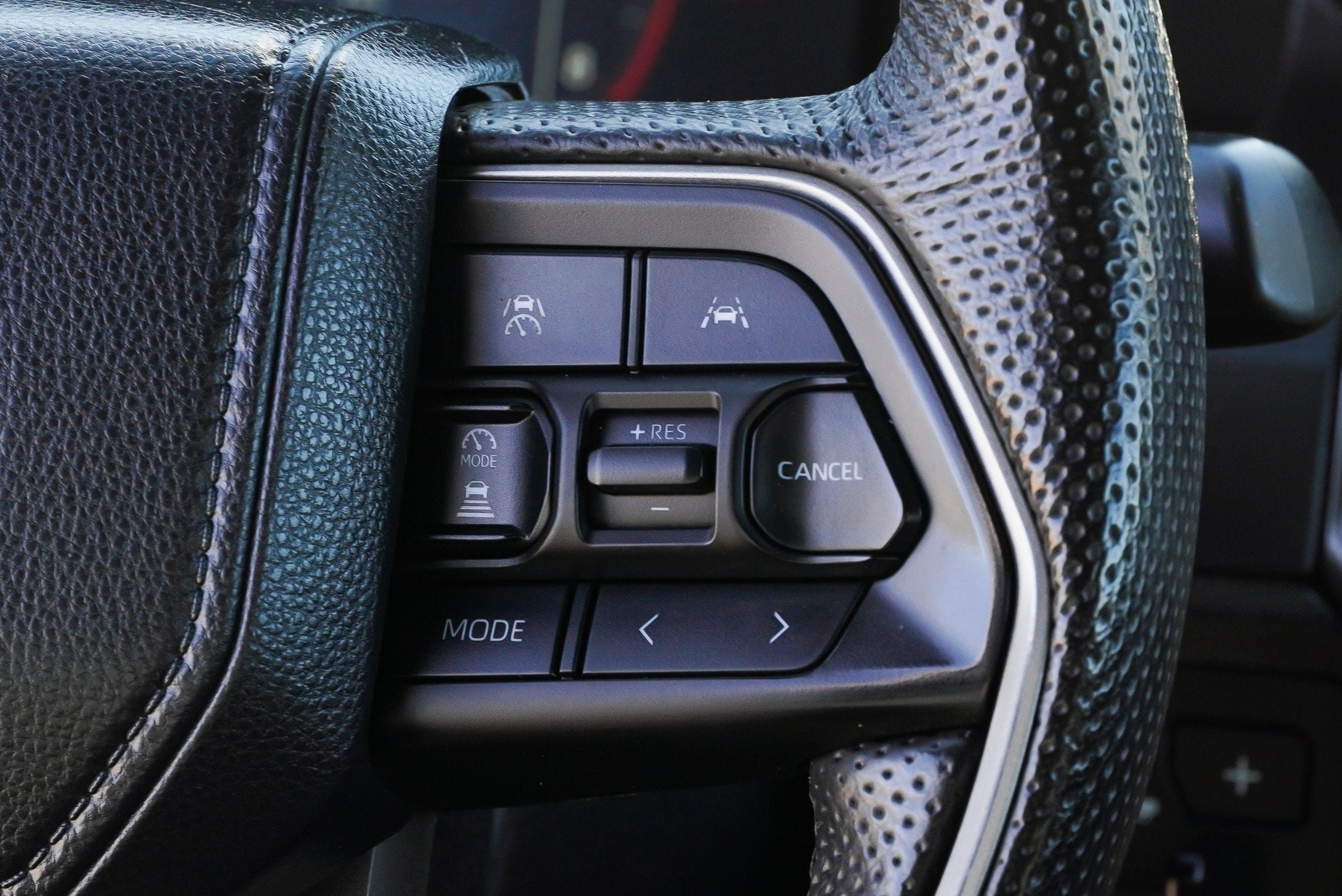 Certified 2024 Toyota Tacoma SR5 AWD/4WD image 33
