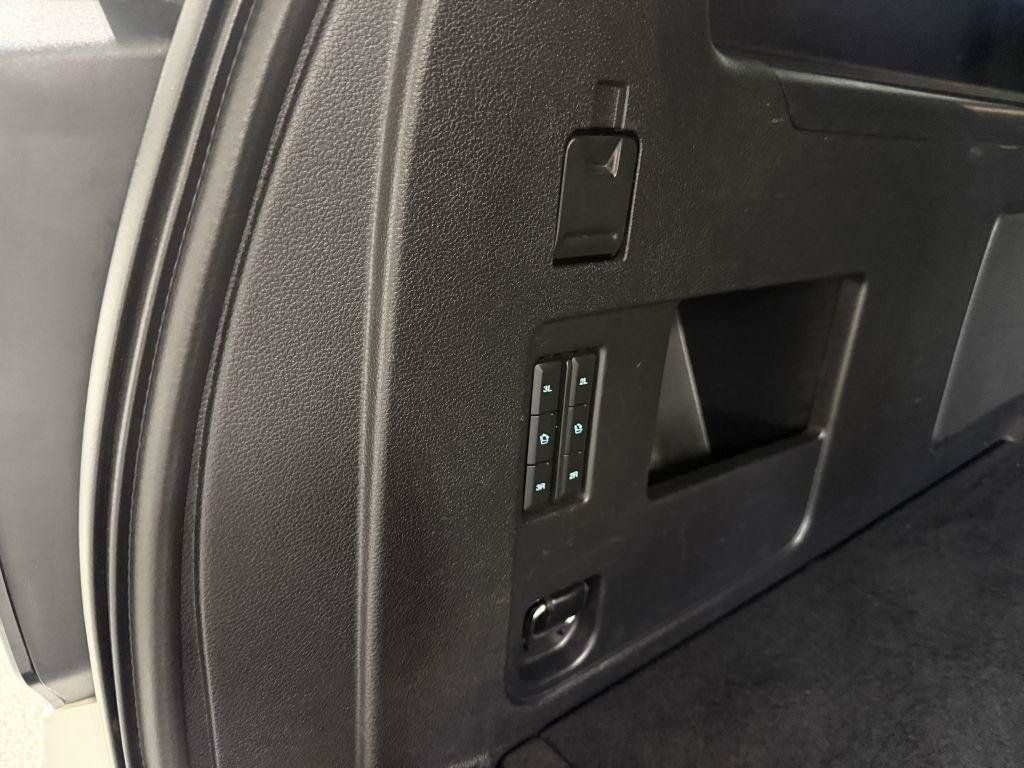 Used 2019 Ford Expedition Max Limited w/ Equipment Group 301A AWD/4WD image 32