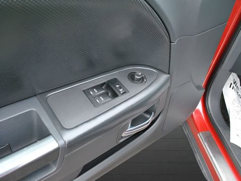 Used 2009 Dodge Challenger R/T RWD image 14