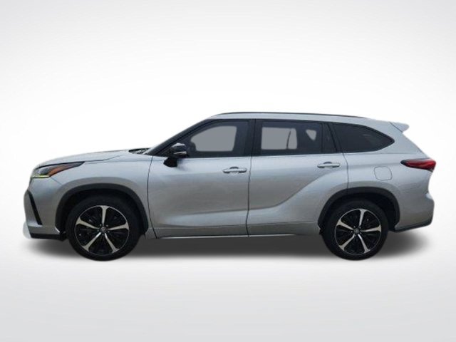 Used 2022 Toyota Highlander XSE FWD image 7