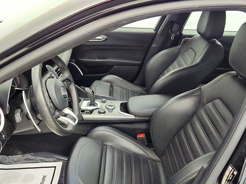 Used 2022 Alfa Romeo Giulia Veloce image 20