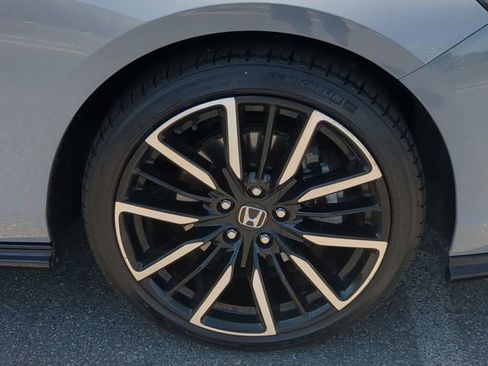 Used 2024 Honda Accord Touring image 10