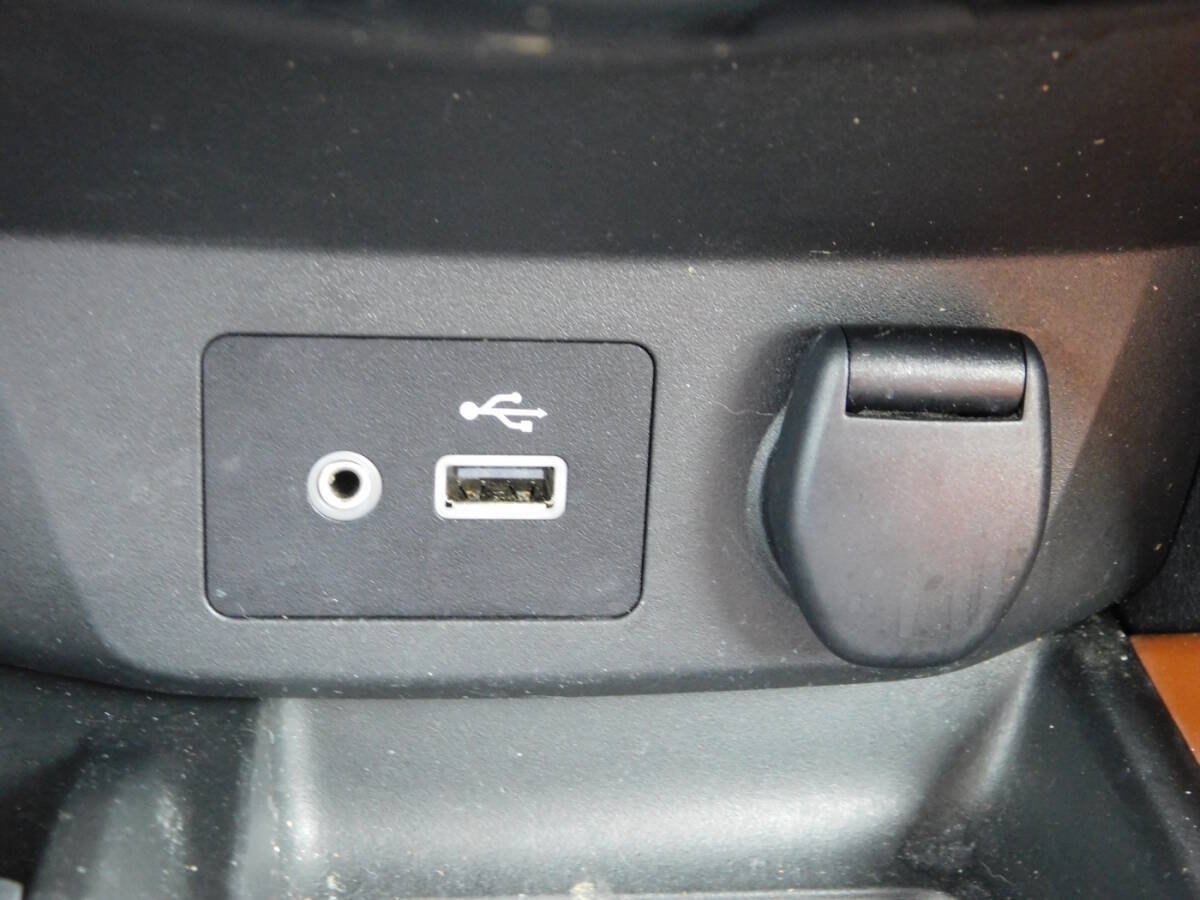 Used 2018 Nissan Rogue SL w/ Premium Package FWD image 16
