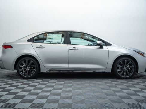 New 2026 Toyota Corolla SE FWD image 4