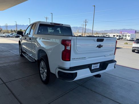 Used 2021 Chevrolet Silverado 1500 Custom w/ Safety Confidence Package image 5