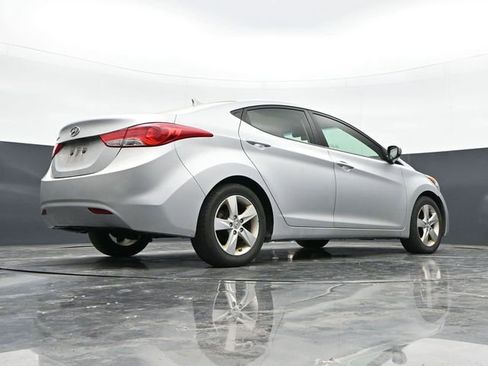 Used 2013 Hyundai Elantra GLS FWD image 23