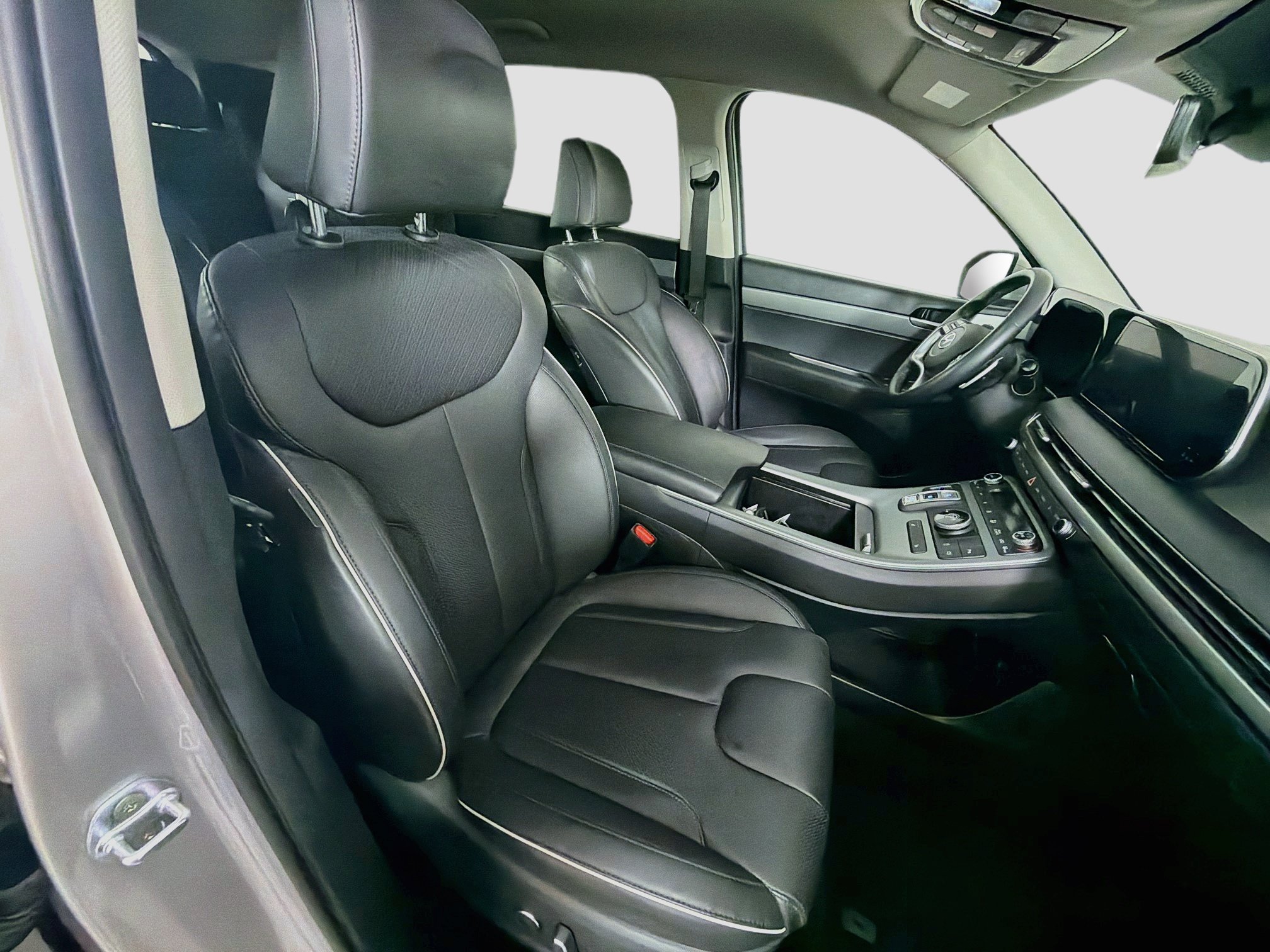 Used 2025 Hyundai Palisade SEL FWD image 33