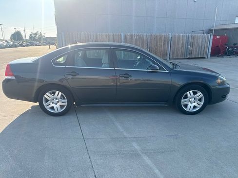 Used 2014 Chevrolet Impala LT w/ LT Sunroof Package FWD image 4