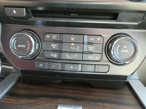 Used 2017 Ford F150 Lariat AWD/4WD image 29