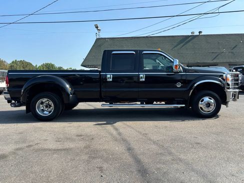 Used 2016 Ford F350 Lariat w/ Lariat Ultimate Package AWD/4WD image 4