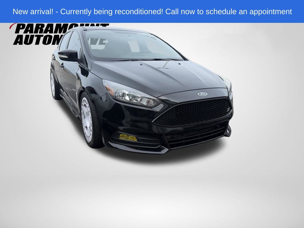 Used 2018 Ford Focus ST FWD 360° Tour