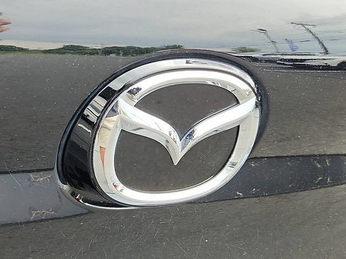 Used 2024 MAZDA MAZDA3 s FWD image 29