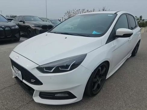Used 2018 Ford Focus ST w/ Equipment Group 401A image 26