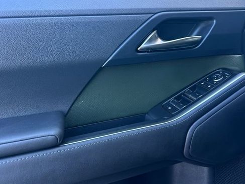 Used 2025 Lexus GX 550 image 12