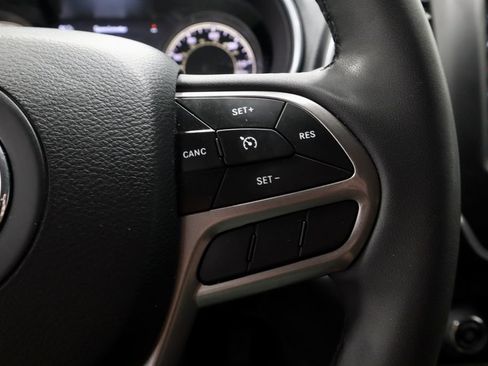 Used 2022 Jeep Cherokee Latitude Lux FWD image 29