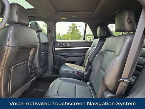 Used 2017 Ford Explorer XLT w/ Equipment Group 202A AWD/4WD image 20
