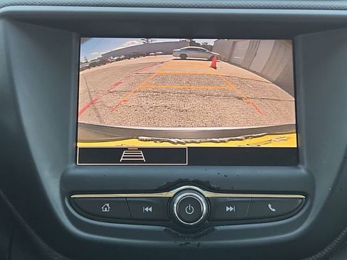 Used 2023 Chevrolet TrailBlazer LT FWD image 14