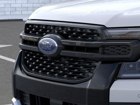 New 2025 Ford Ranger Lariat w/ FX4 Off-Road Package image 17