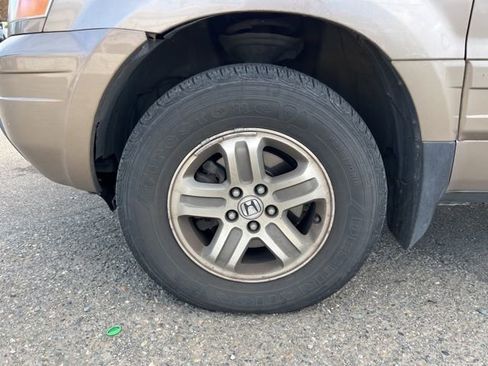 Used 2004 Honda Pilot EX image 12