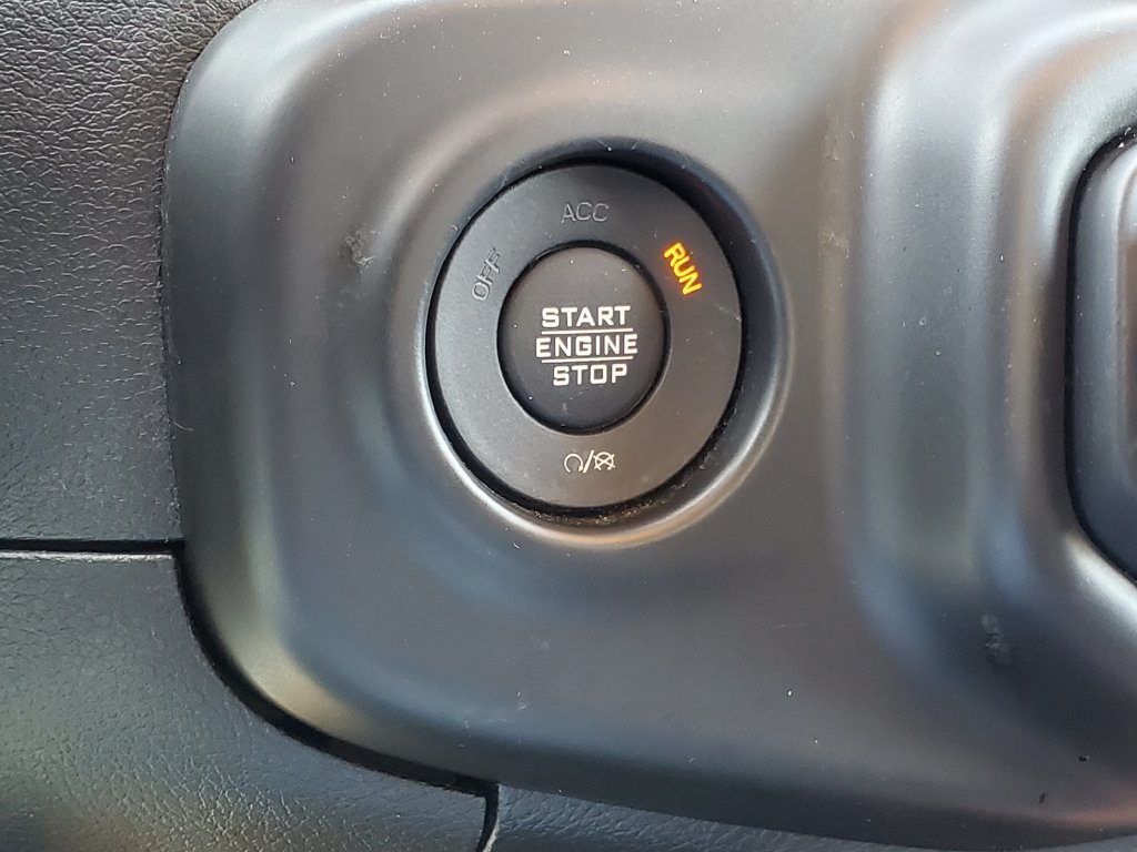 Used 2018 Jeep Wrangler Unlimited Rubicon AWD/4WD image 13