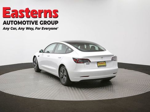 Used 2022 Tesla Model 3 Standard Range image 60