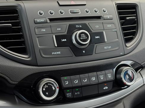 Used 2015 Honda CR-V LX image 17