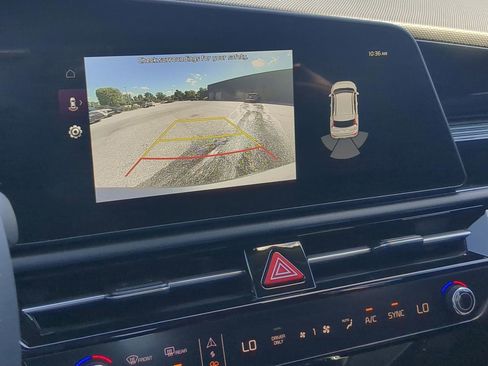 New 2025 Kia Niro EX w/ EX Cold Weather Package image 17