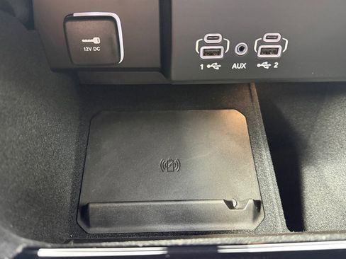 New 2025 Jeep Wagoneer L Series II w/ Premium Group I image 35