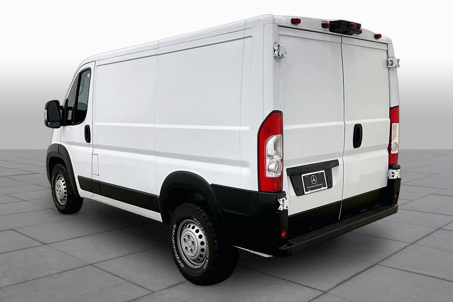 Used 2026 RAM ProMaster 1500 w/ Convenience Group FWD image 11