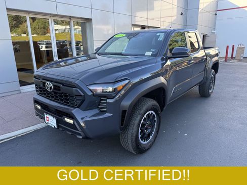 Certified 2025 Toyota Tacoma TRD Off-Road AWD/4WD image 1