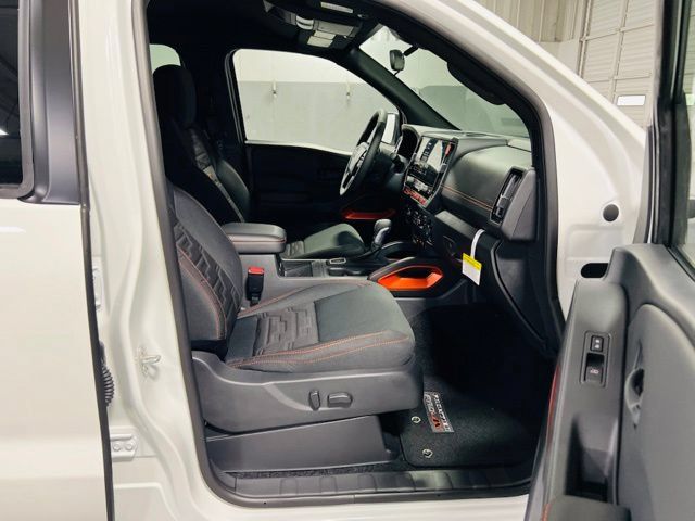 New 2026 Nissan Frontier PRO-4X w/ Pro-4x Convenience Package AWD/4WD image 33