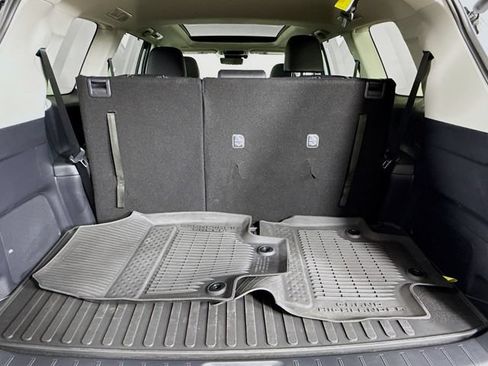 Used 2025 Toyota Grand Highlander AWD image 27