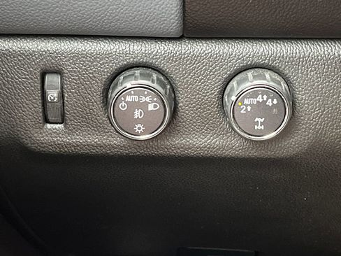 Used 2018 Chevrolet Colorado Z71 image 15