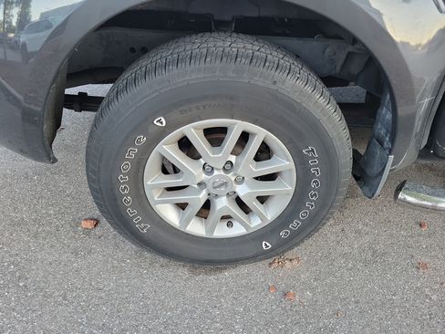 Used 2014 Nissan Frontier SV w/ SV Value Truck Package RWD image 28