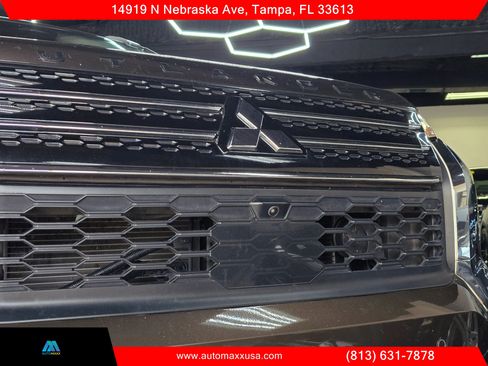 Used 2023 Mitsubishi Outlander SEL FWD image 4