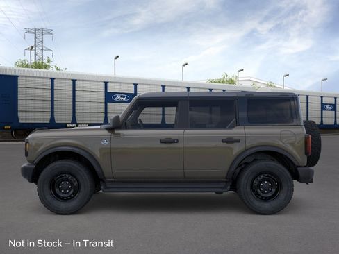New 2026 Ford Bronco Outer Banks AWD/4WD image 3
