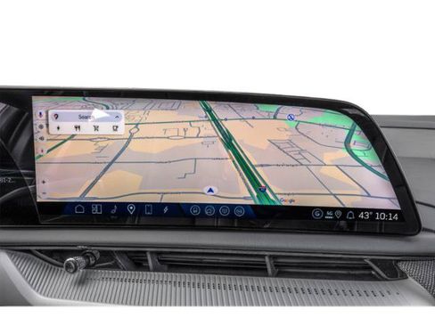 Used 2025 Cadillac Optiq Luxury 2 w/ LPO, Floor Liner Package AWD/4WD image 18