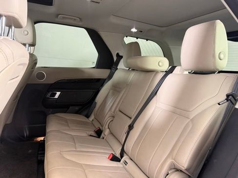 Used 2018 Land Rover Discovery SE AWD/4WD image 24