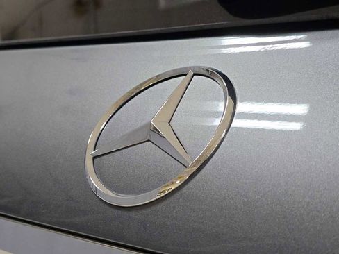 Used 2020 Mercedes-Benz GLE 350 4MATIC w/ Premium Package image 17