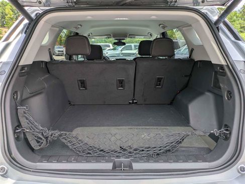 Used 2024 GMC Terrain SLE w/ Driver Convenience Package AWD/4WD image 15