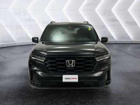 Used 2023 Honda Pilot Sport image 2